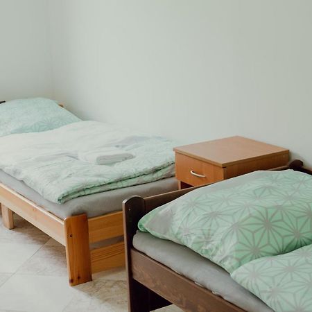 Apartman Emily Brezno Bagian luar foto
