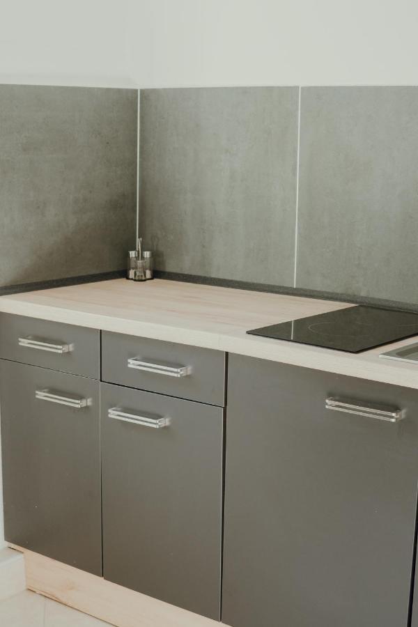 Apartman Emily Brezno Bagian luar foto